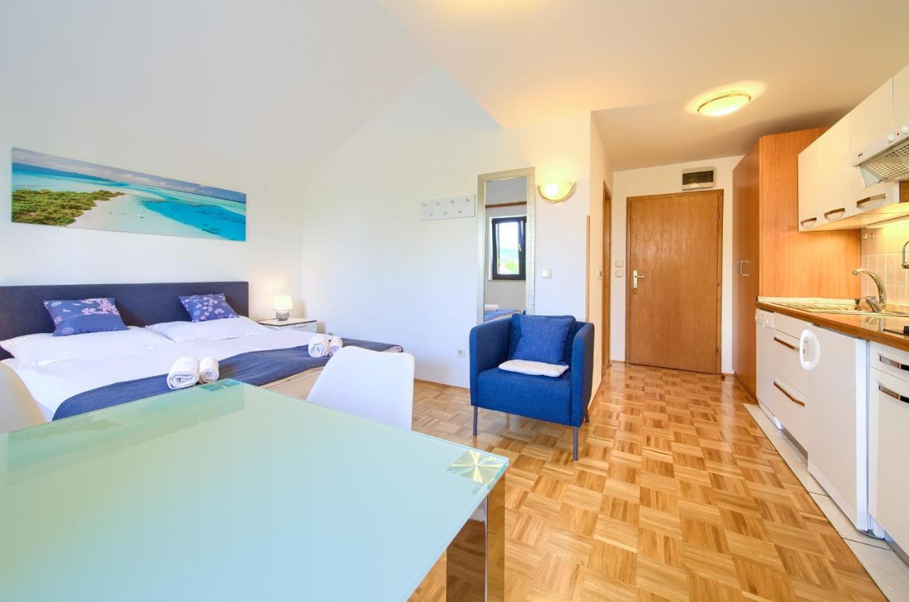 Apartment Punta
